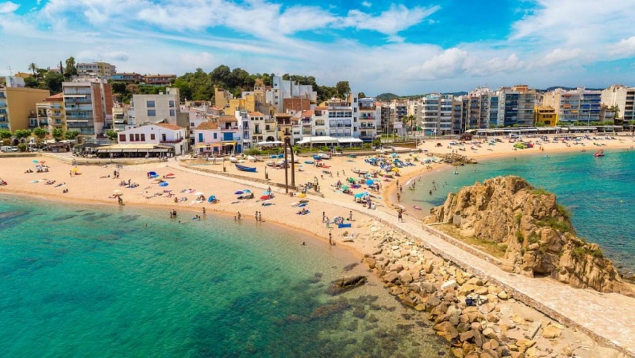 Apartamento Cerca De La Playa بلانيس المظهر الخارجي الصورة